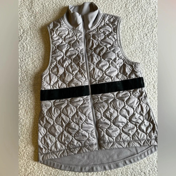 Nike Aerolayer Running Vest, gray/black. Women’s small - Picture 1 of 10
